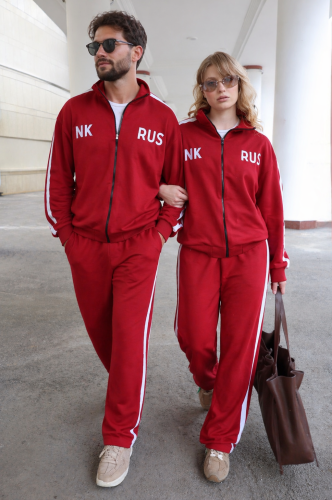 Костюм с лампасами