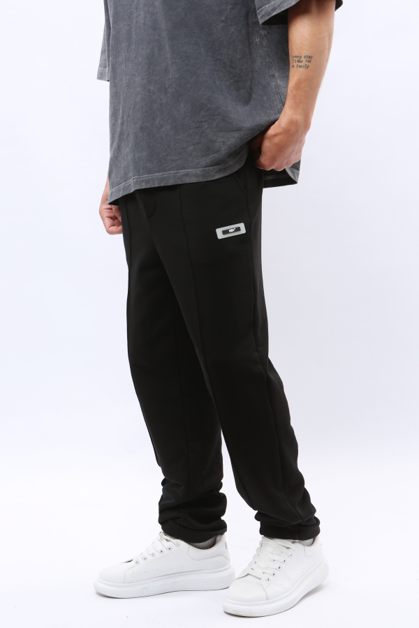 Штаны со стрелками черные Штаны со стрелками черные