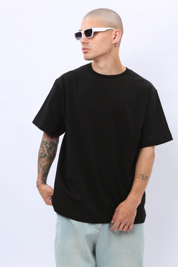 Футболка МОЛОДЕЖЬ черная Футболка МОЛОДЕЖЬ черная