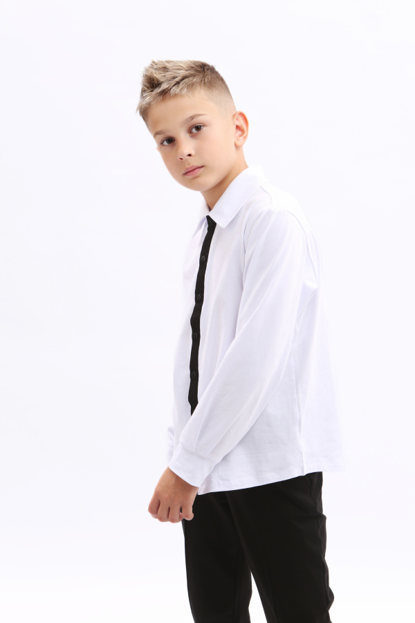 Рубашка c черной планкой