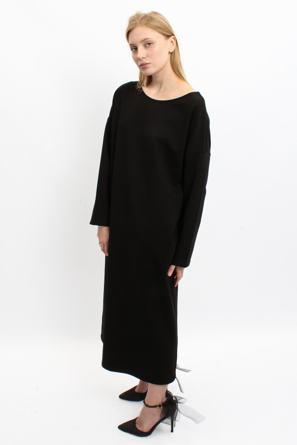 Платье с открытой спиной Платье с открытой спиной