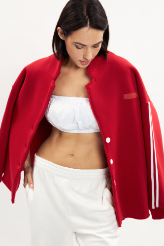 Пиджак с лампасами красный