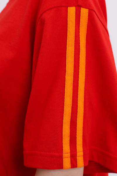 Футболка с лампасами