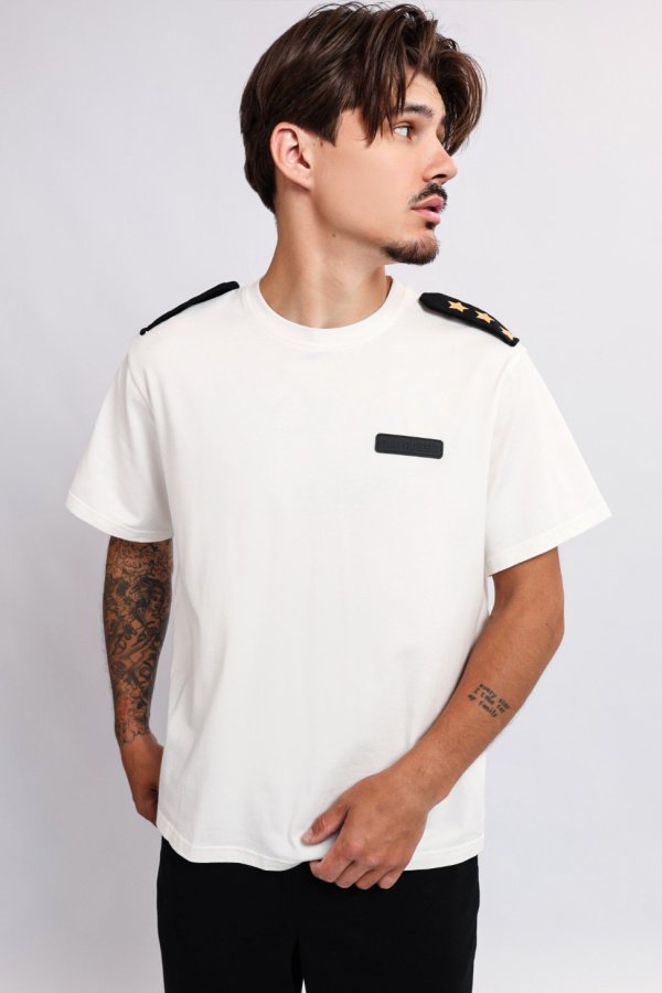 Футболка с погонами