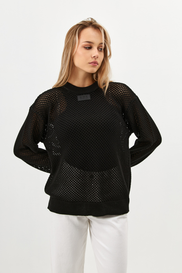 Свитер черный