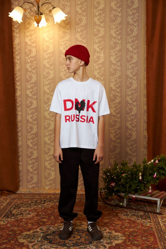 Футболка DNK