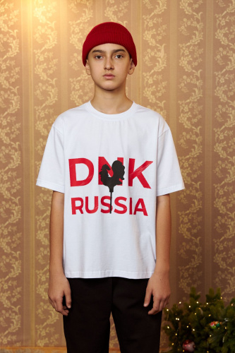 Футболка DNK