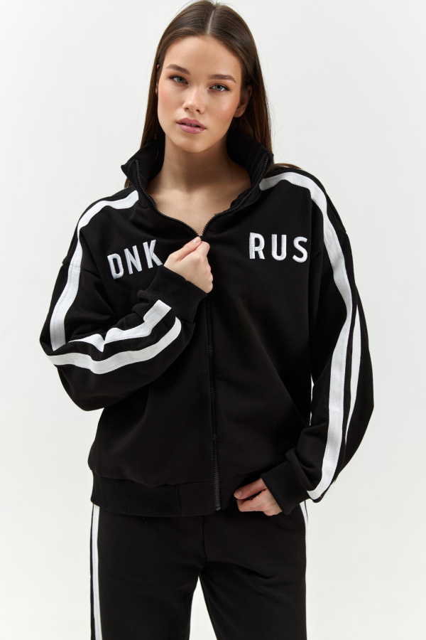 Костюм с лампасами