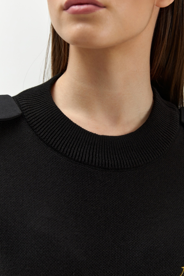 Свитер с погонами