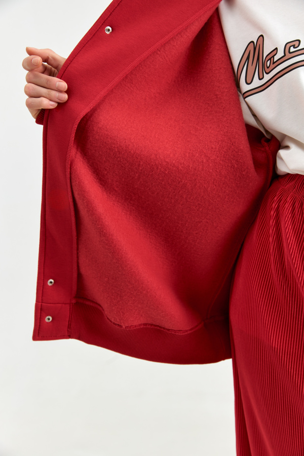 Бомбер с лампасами