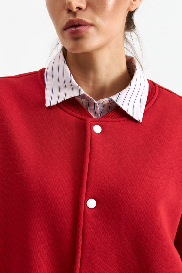 Бомбер с лампасами