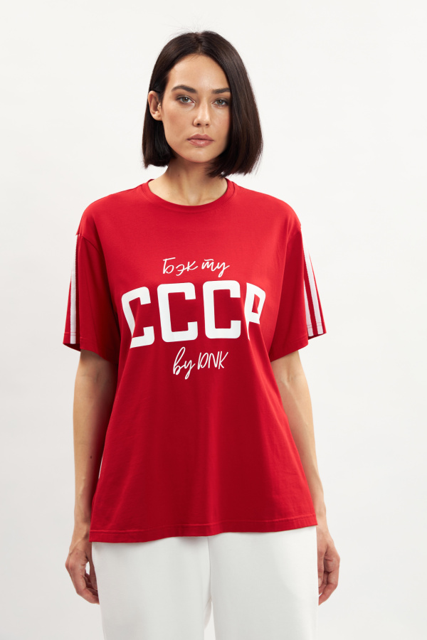 Футболка с принтом красная