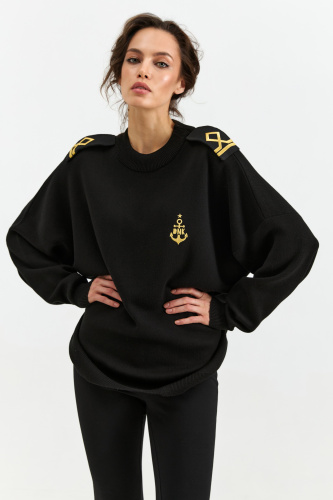 Свитер с погонами