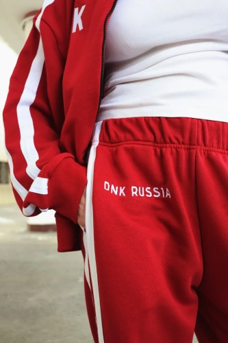 Костюм с лампасами